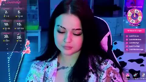 Mia online show from December 18, 2024, 4:39 pm