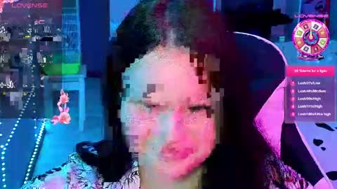 Mia online show from December 18, 2024, 8:03 pm