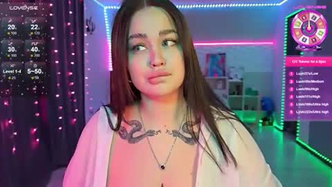 Mia online show from February 25, 2026, 10:58 am