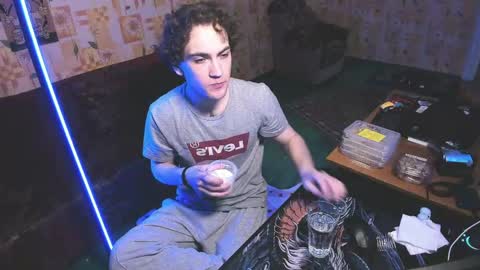 Snapshot of kolyakayne chatting on April 21, 2026, 10:10 am Kolya Kayne online show from April 21, 2026, 10:10 am