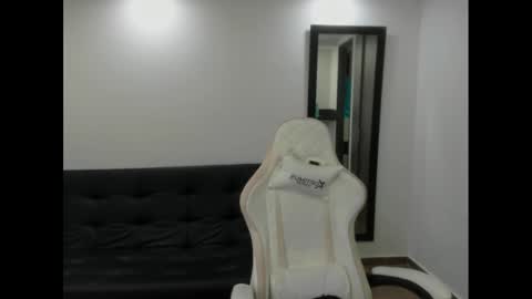 Julieta online show from February 1, 2025, 4:03 am