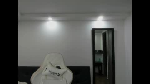 Julieta online show from February 2, 2025, 4:05 am