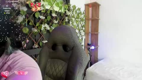 Kora Red online show from April 19, 2026, 2:27 pm