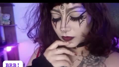 Kora Red online show from April 22, 2026, 2:18 pm