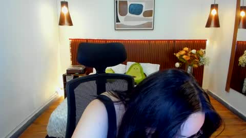 Snapshot of kora_shadow chatting on May 6, 2026, 6:46 pm Kora Shadow online show from May 6, 2026, 6:46 pm