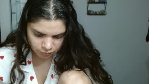 Karoll online show from November 5, 2025, 1:49 am