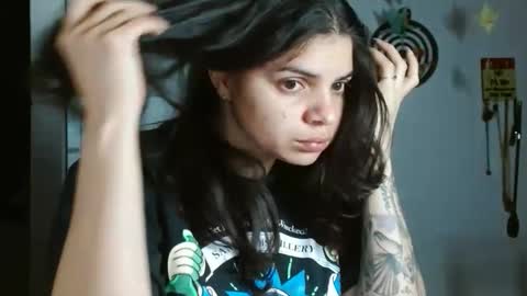 Karoll online show from February 5, 2026, 2:27 am