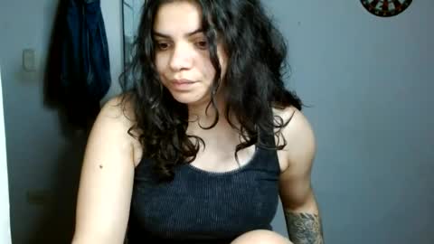 Karoll online show from June 17, 2026, 3:09 am