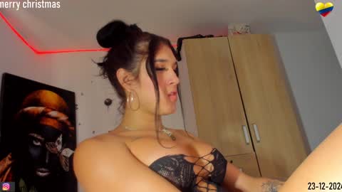 Kortneyhills - Aries online show from December 24, 2024, 5:55 pm