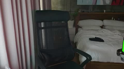 Danny online show from November 29, 2025, 5:43 am