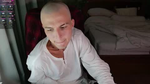 Danny online show from December 15, 2025, 8:40 am