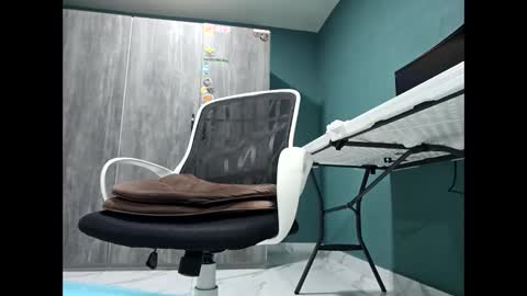 Koto Bombon online show from January 6, 2025, 2:37 am