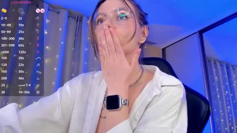 Jess online show from December 8, 2024, 10:47 pm