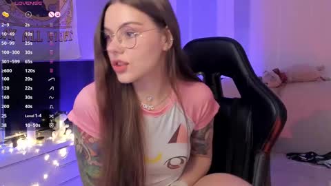 Jess online show from February 11, 2025, 8:20 pm