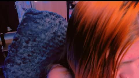 Khloe online show from April 21, 2026, 2:51 am