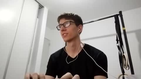 Facu online show from December 5, 2025, 1:25 am