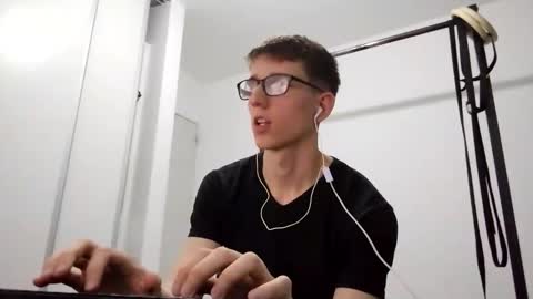 Facu online show from January 16, 2026, 2:37 am