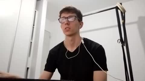 Facu online show from February 15, 2026, 4:09 am