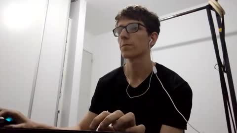 Facu online show from March 7, 2026, 5:37 am