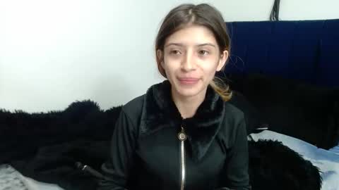 kratos_and_afrodita online show from December 14, 2025, 1:11 am