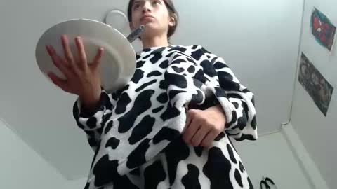 kratos_and_afrodita online show from April 23, 2026, 12:29 pm