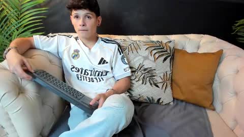 Kraven online show from October 13, 2025, 3:17 am