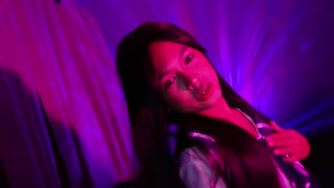 krimpie_xx online show from February 28, 2026, 5:25 pm