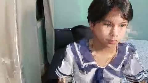 krimpie_xx online show from April 4, 2026, 1:52 pm