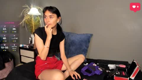 Nahomi online show from November 21, 2025, 11:42 am