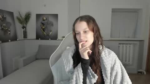 krisdoeil online show from February 2, 2026, 2:10 am