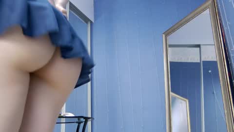 kriskras__ online show from December 30, 2024, 11:15 am