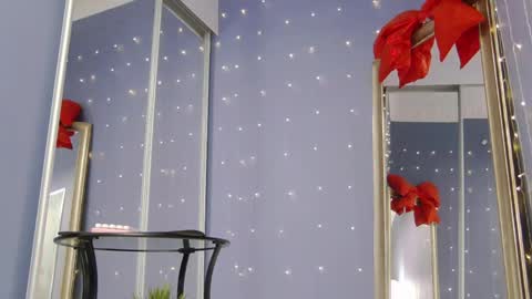 kriskras__ online show from April 27, 2026, 5:16 am