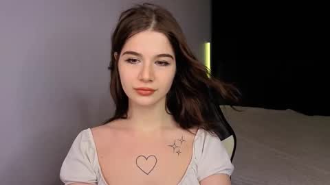 krispy_girl_star online show from November 17, 2025, 9:37 am