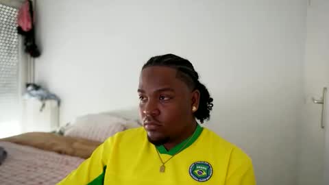 kriss_97 online show from May 24, 2026, 9:47 am