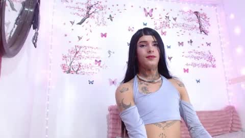 krisstal703358 online show from April 30, 2026, 1:45 am