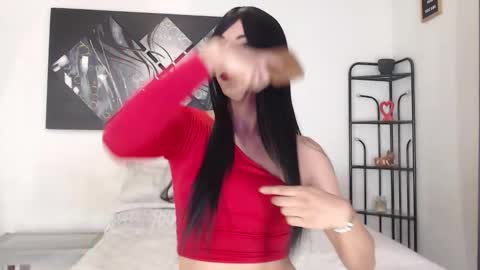 Andrea online show from September 24, 2025, 8:01 pm