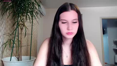 kristal89 online show from April 27, 2026, 5:55 pm