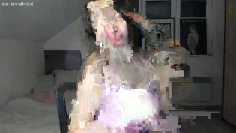 Snapshot of kristallmii_premium chatting on December 20, 2025, 8:16 pm kristallmii_premium online show from December 20, 2025, 8:16 pm