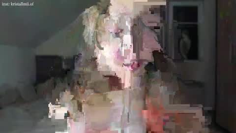 Snapshot of kristallmii_premium chatting on December 21, 2025, 5:09 pm kristallmii_premium online show from December 21, 2025, 5:09 pm