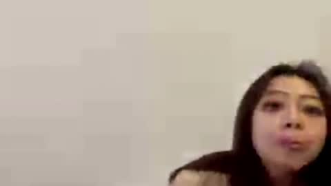 Snapshot of kristelbrigantino chatting on April 15, 2026, 6:37 pm Kristen online show from April 15, 2026, 6:37 pm