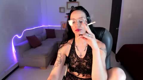 Sophia online show from November 27, 2025, 8:22 pm