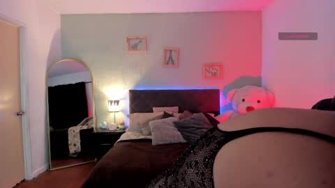 Kristen online show from February 28, 2025, 5:37 am