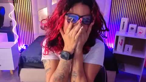 kristen_tay online show from March 5, 2026, 7:21 pm