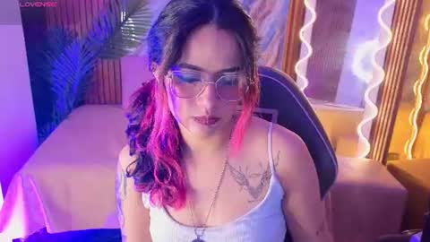Snapshot of kristen_tay chatting on June 12, 2026, 3:05 am kristen_tay online show from June 12, 2026, 3:05 am