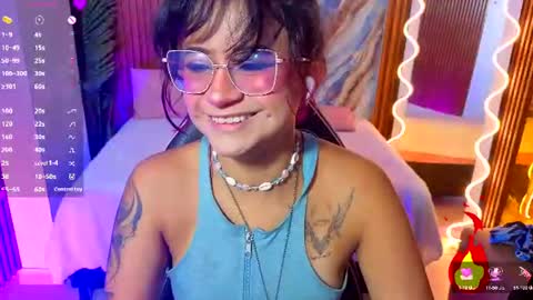 Snapshot of kristen_tay chatting on July 17, 2026, 2:51 am kristen_tay online show from July 17, 2026, 2:51 am