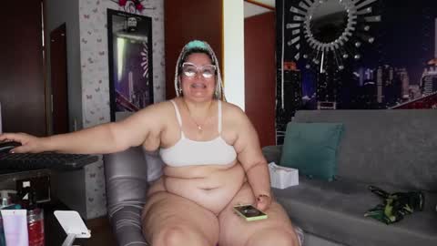 Kristen online show from February 4, 2025, 4:08 pm