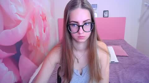 Kristina Adel online show from January 3, 2025, 7:27 am