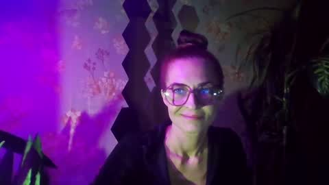Snapshot of kristinagold44 chatting on January 21, 2025, 4:16 pm Kristina online show from January 21, 2025, 4:16 pm
