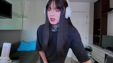 kristina online show from March 10, 2025, 9:43 am