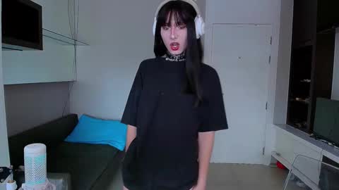 kristina online show from March 11, 2025, 7:58 am